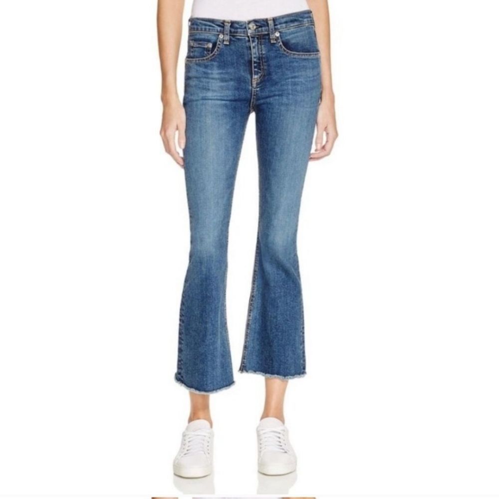 rag & bone Flare Crop Leg Paz Medium Blue Wash Jeans Frayed Hem Ankles Size 30